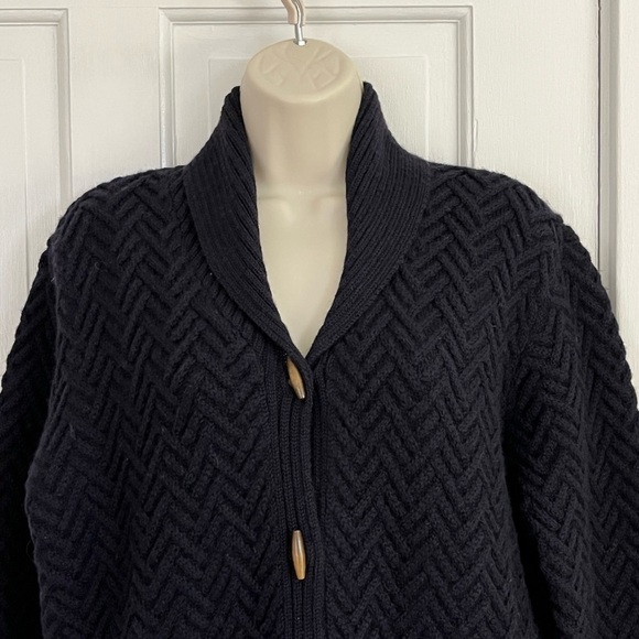 Talbots Navy Cable Knit Cardigan Sweater Chunky Oblong Wooden Buttons S - Picture 2 of 14
